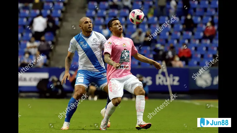Hành động trong trận đấu giữa Puebla và Pachuca - "Puebla" vs "Pachuca" Hành động trong trận đấu giữa Puebla và Pachuca - "Puebla" vs "Pachuca"